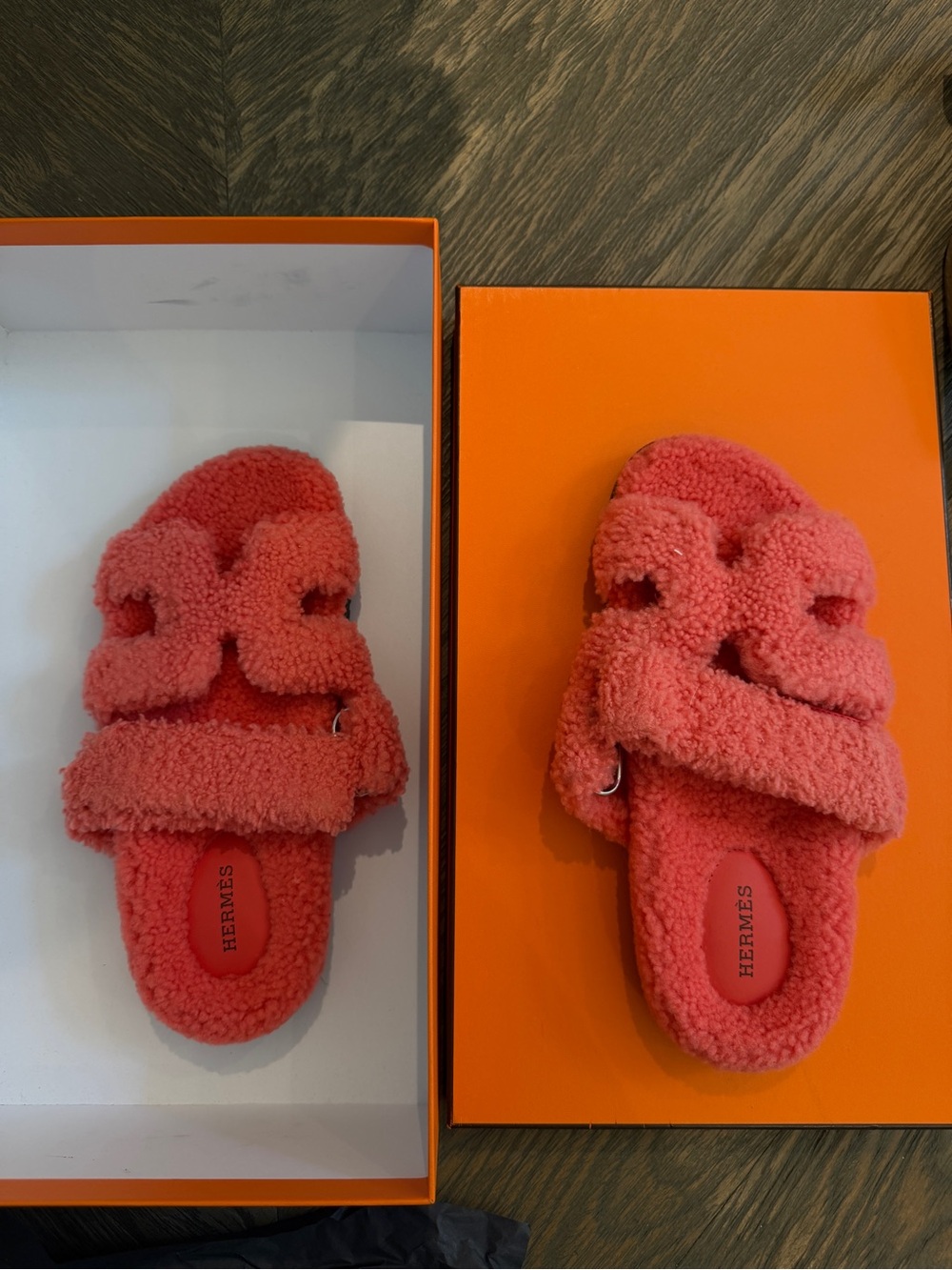 NEW IN BOX Hermes Women’s Chypre Sandals Pink Shearling